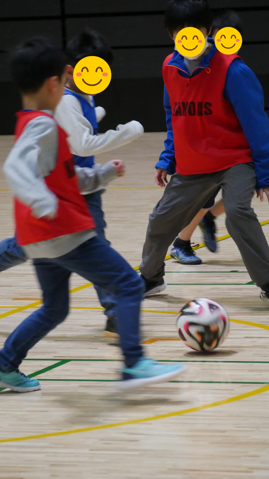 寒さに負けない！体育館で元気にサッカー⚽️